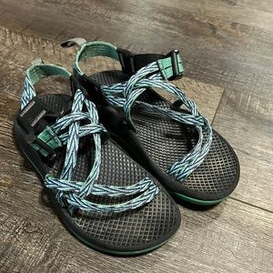 Chacos Girls Size 13